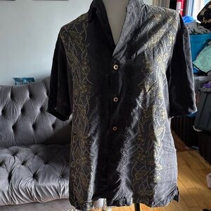 Tommy Bahama Black and Gold Floral Shirt Jacket 100% silk